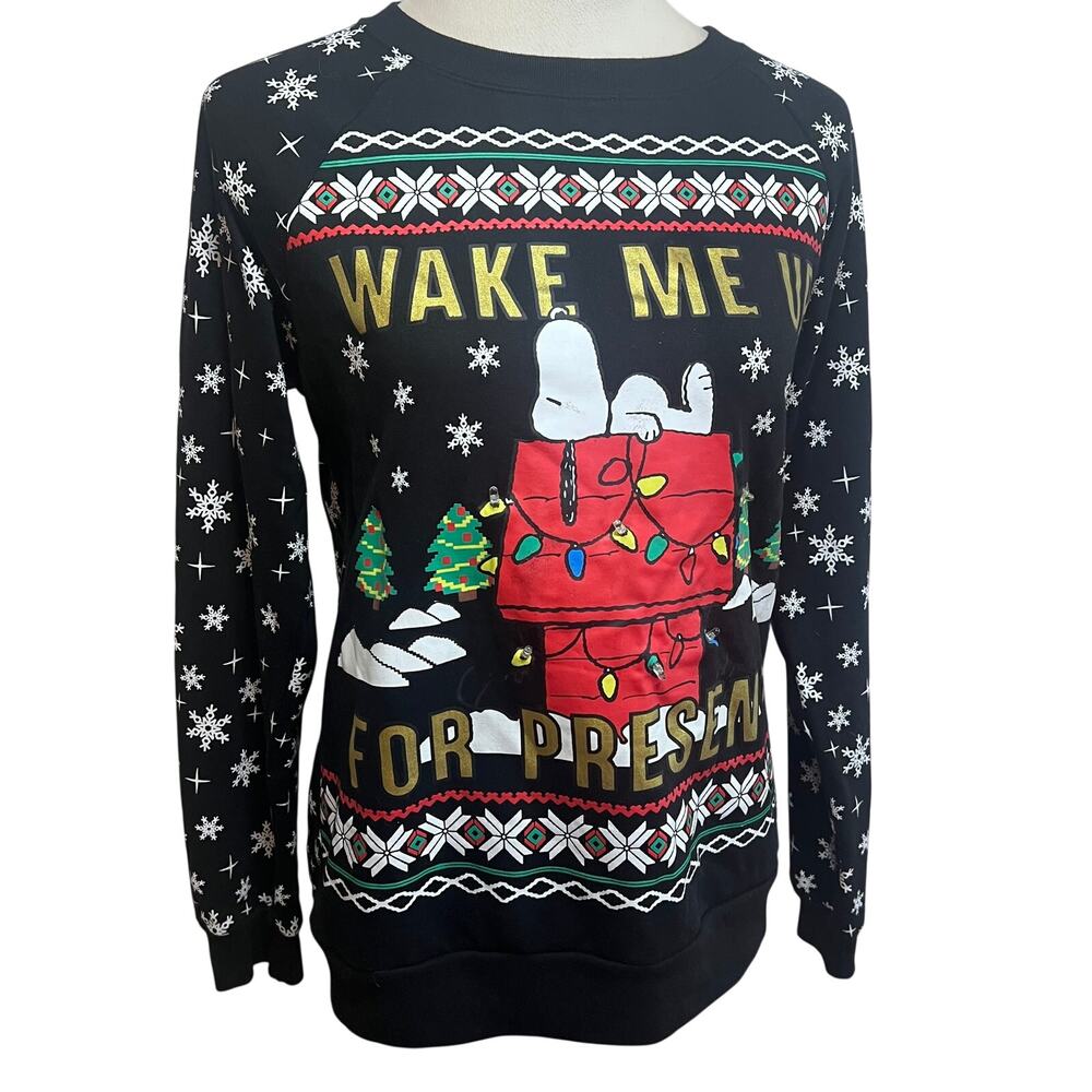Peanuts Snoopy Christmas Sweatshirt M Ugly Holiday Sweater Lightbulbs Snowflake
